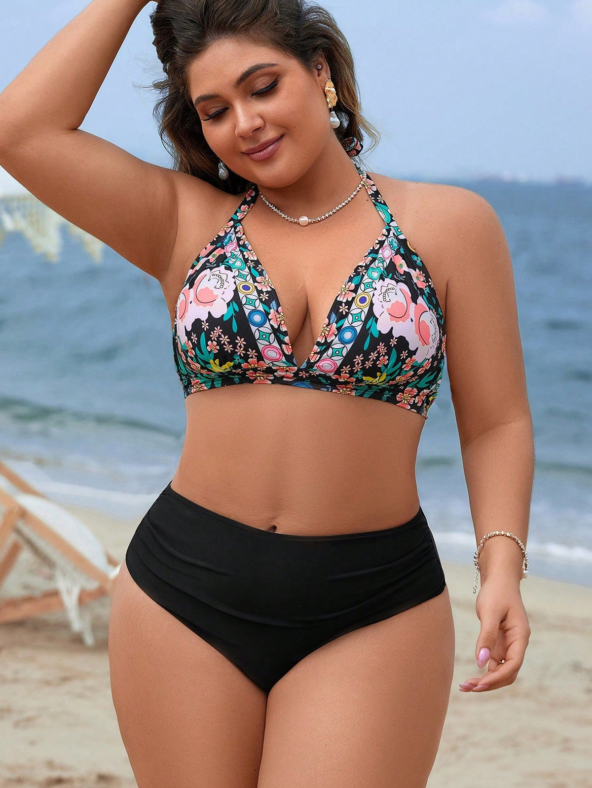 Biquíni Feminino com Estampa Floral e Cintura Alta