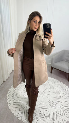Casaco Trench Coat de Lã Batida Berlim – Elegância e Conforto